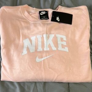 Women’s Nike crew neck sweatshirt